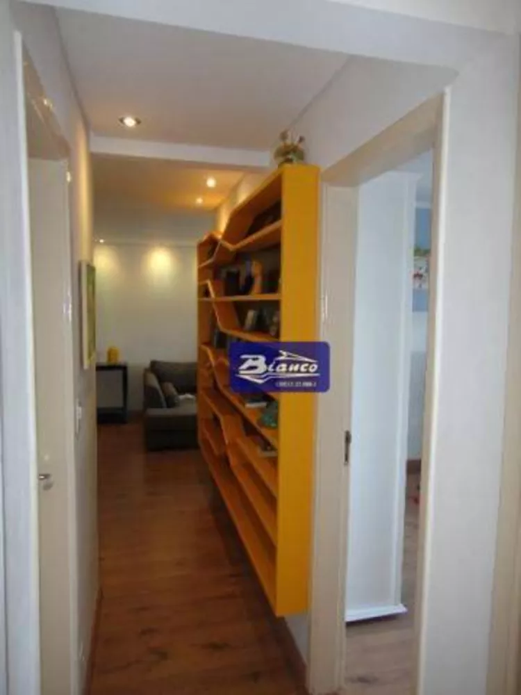 Apartamento à venda com 3 quartos, 80m² - Foto 1