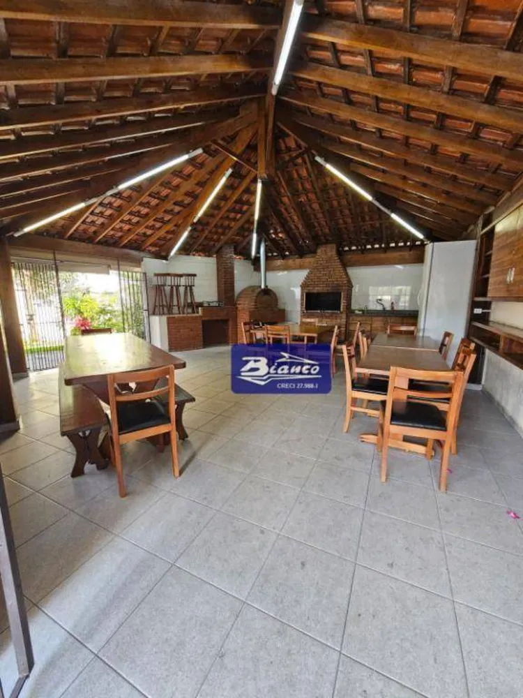 Apartamento, 3 quartos, 130 m² - Foto 2