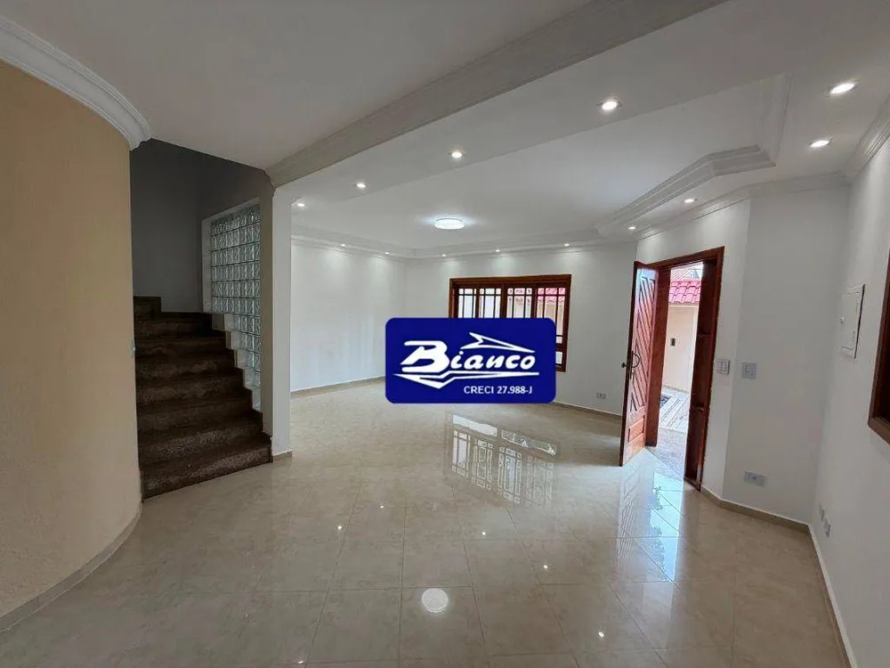 Sobrado, 3 quartos, 211 m² - Foto 3