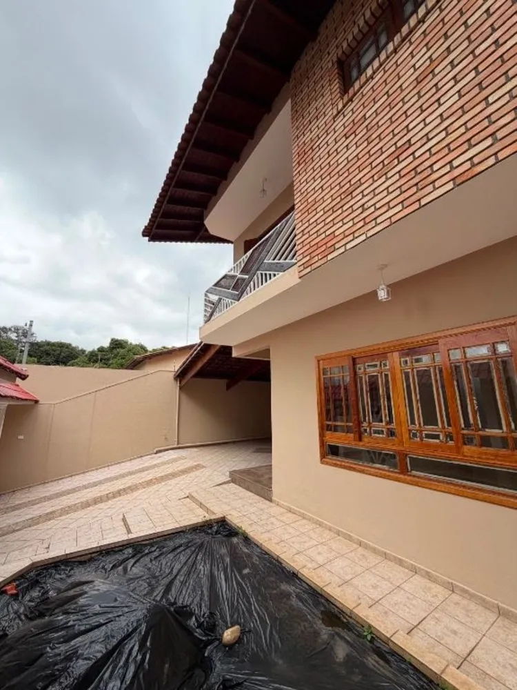 Sobrado, 3 quartos, 211 m² - Foto 2