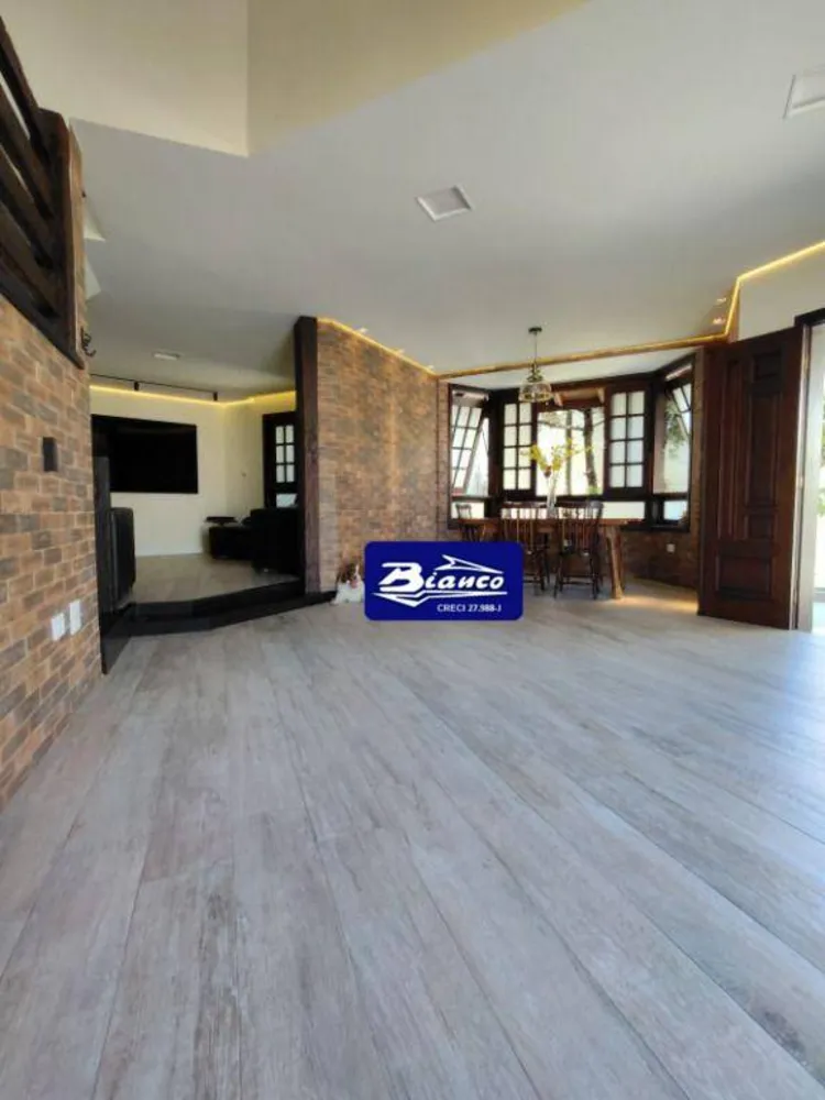 Sobrado, 6 quartos, 491 m² - Foto 2