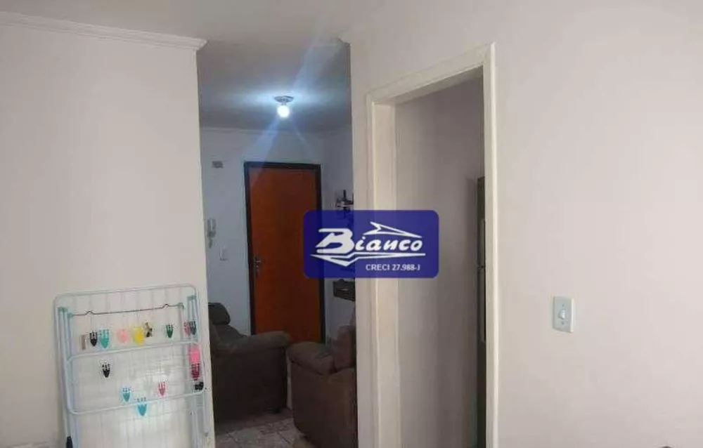 Apartamento à venda com 1 quarto, 37m² - Foto 2