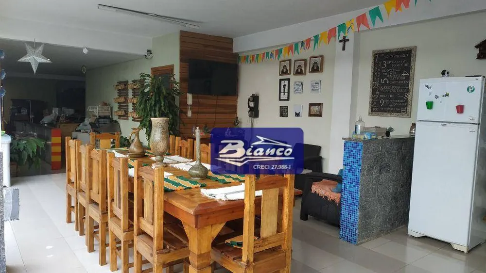 Casa, 3 quartos, 350 m² - Foto 4