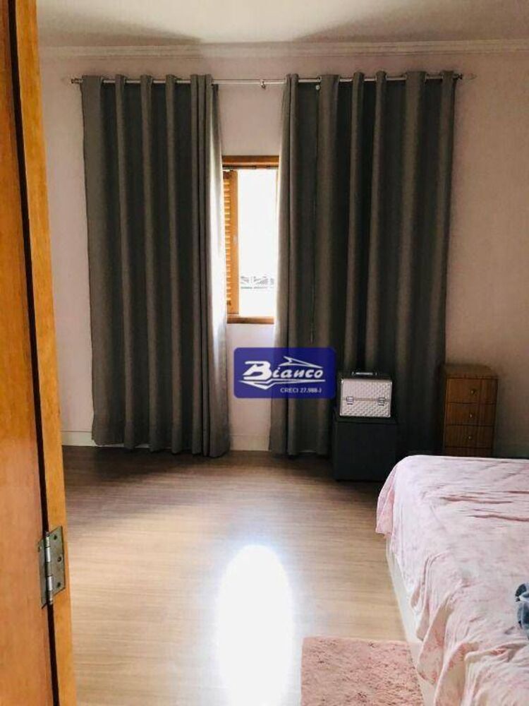 Sobrado, 3 quartos, 179 m² - Foto 1