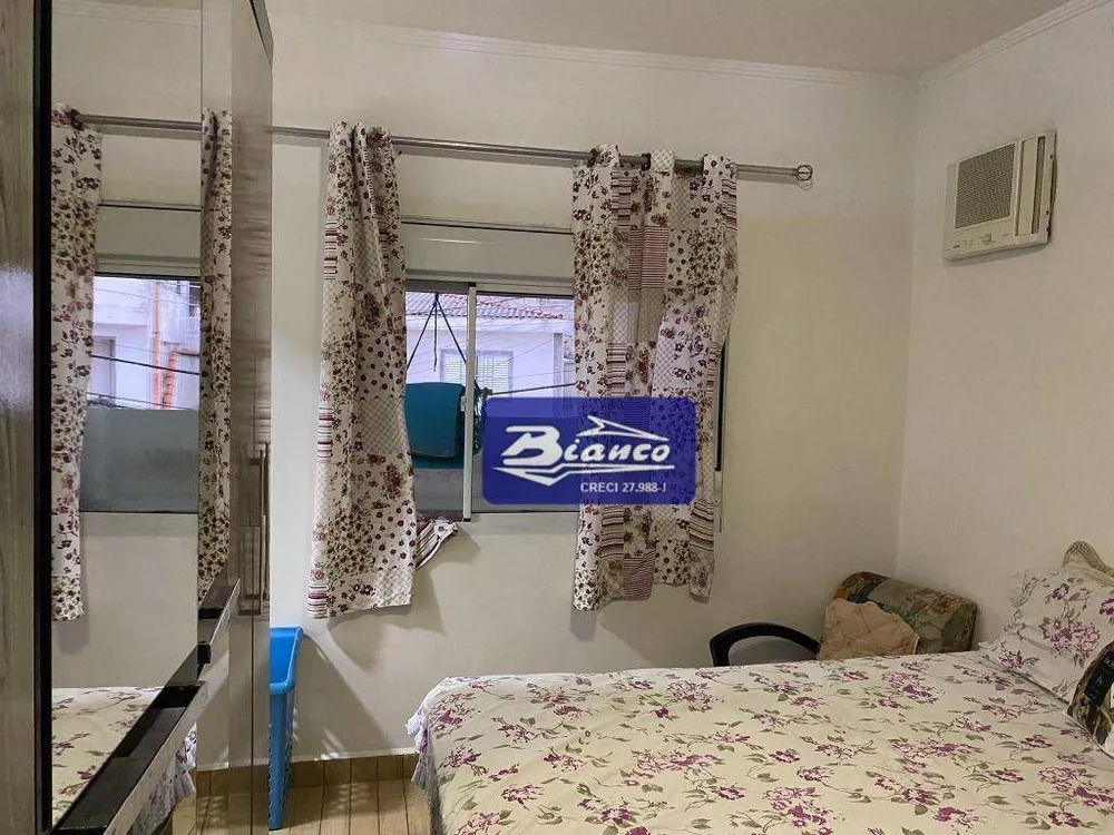 Sobrado à venda com 2 quartos, 210m² - Foto 4