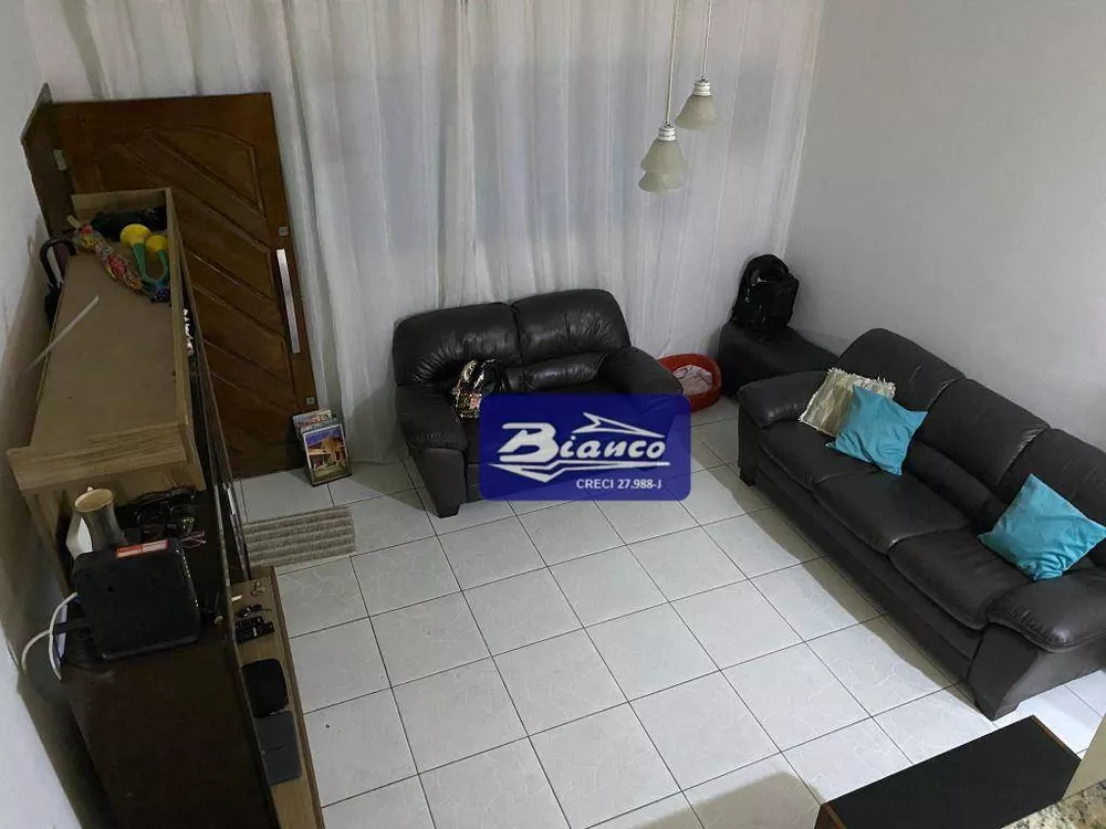 Sobrado à venda com 2 quartos, 210m² - Foto 2