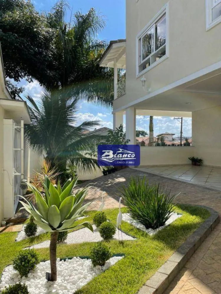 Sobrado, 4 quartos, 538 m² - Foto 1