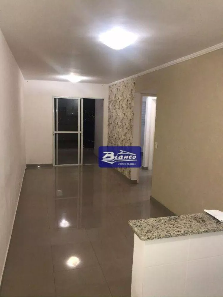 Apartamento à venda com 2 quartos, 62m² - Foto 3