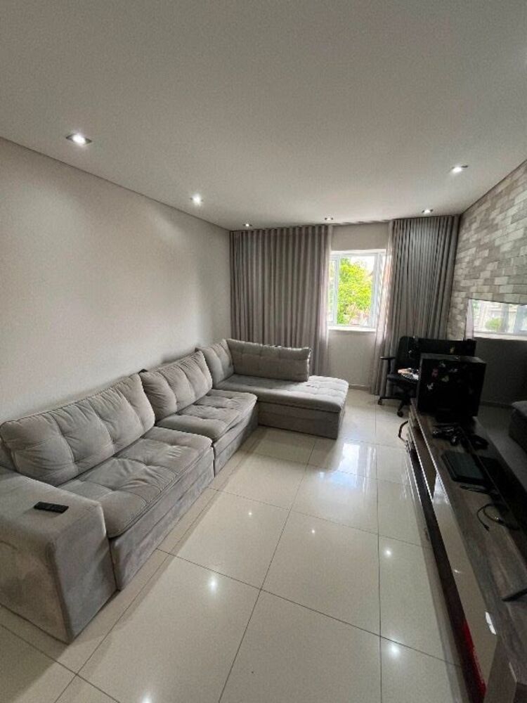 Sobrado à venda com 4 quartos, 190m² - Foto 2