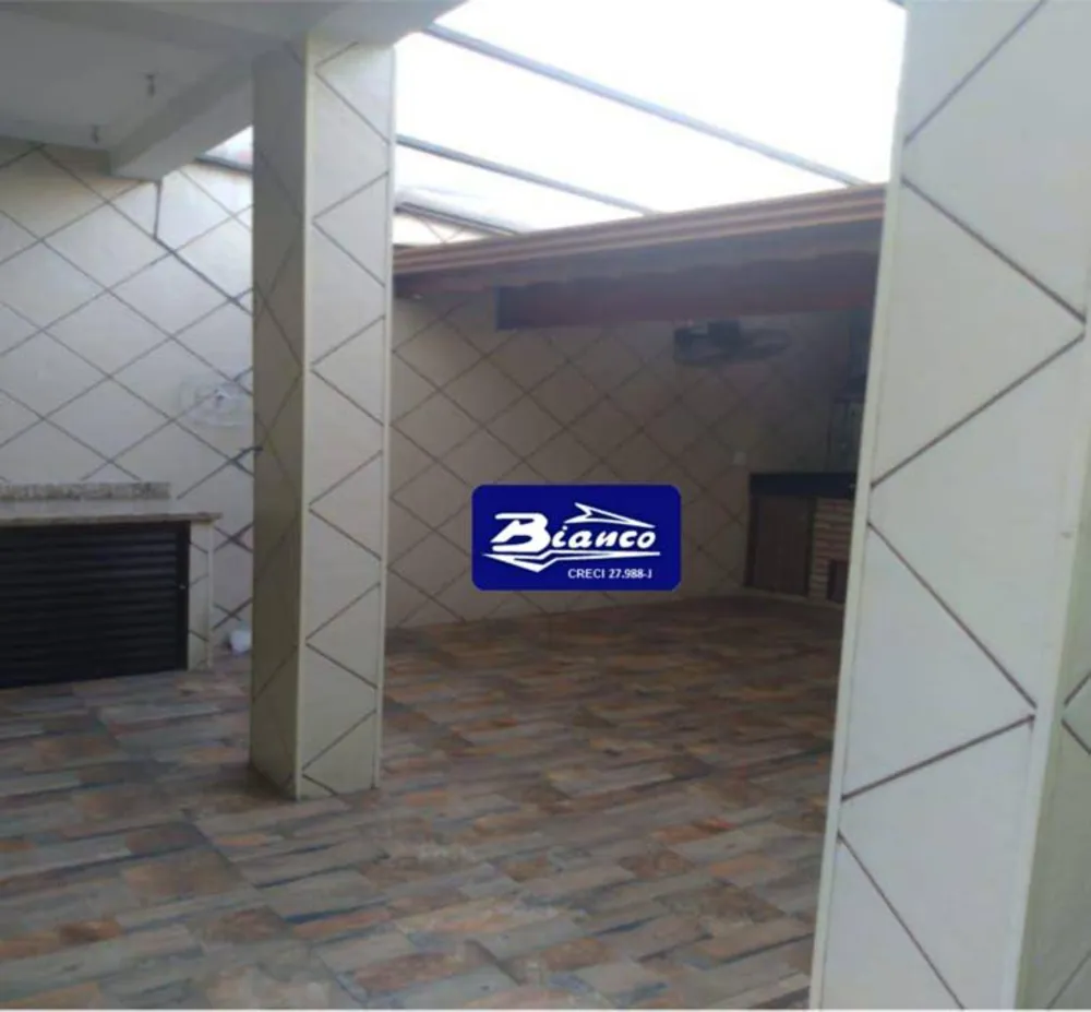 Sobrado, 3 quartos, 211 m² - Foto 1