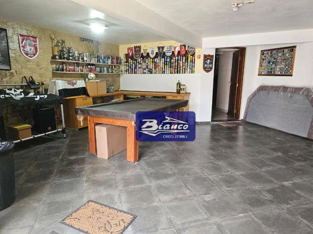 Sobrado, 4 quartos, 347 m² - Foto 1