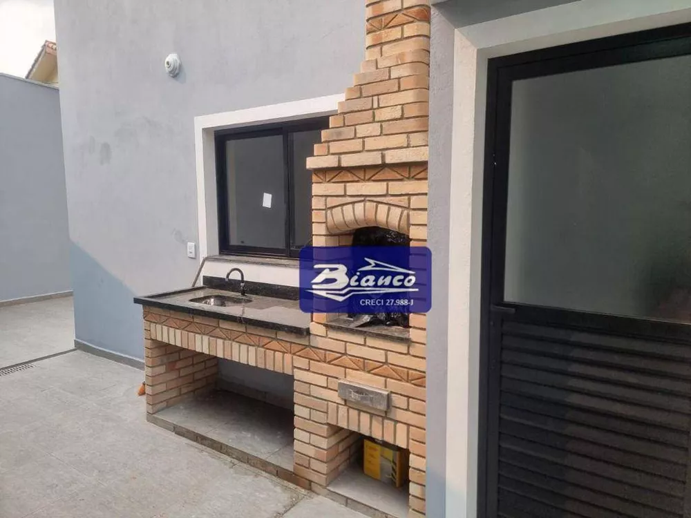 Sobrado à venda com 3 quartos, 150m² - Foto 1