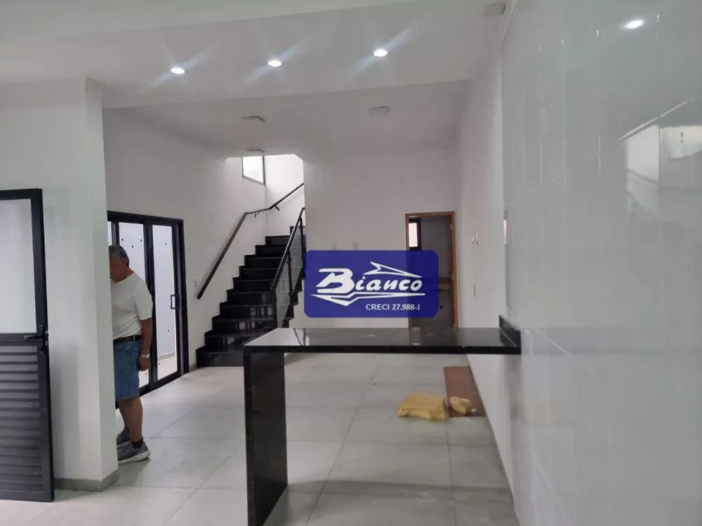 Sobrado à venda com 3 quartos, 150m² - Foto 3