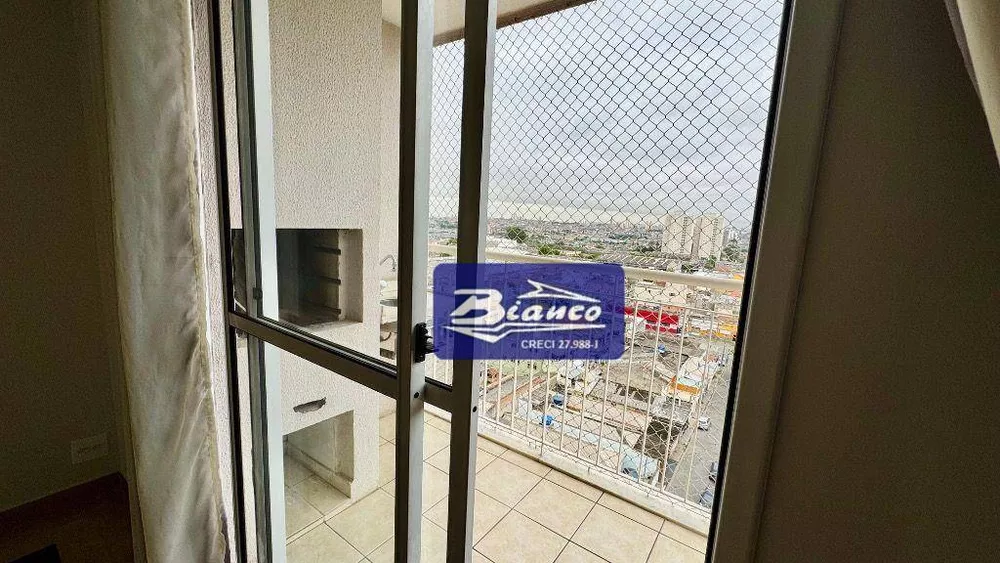 Apartamento à venda com 3 quartos, 68m² - Foto 2