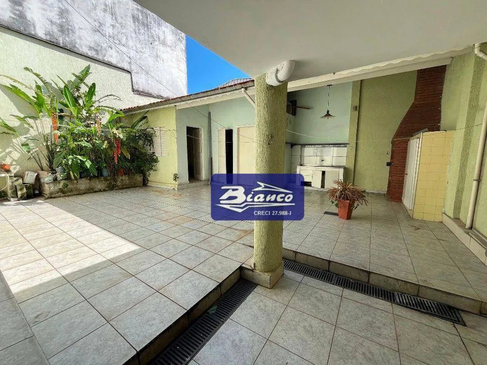 Casa, 3 quartos, 187 m² - Foto 2