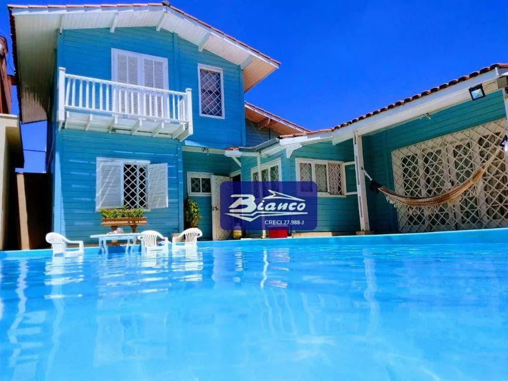 Sobrado, 3 quartos, 360 m² - Foto 1