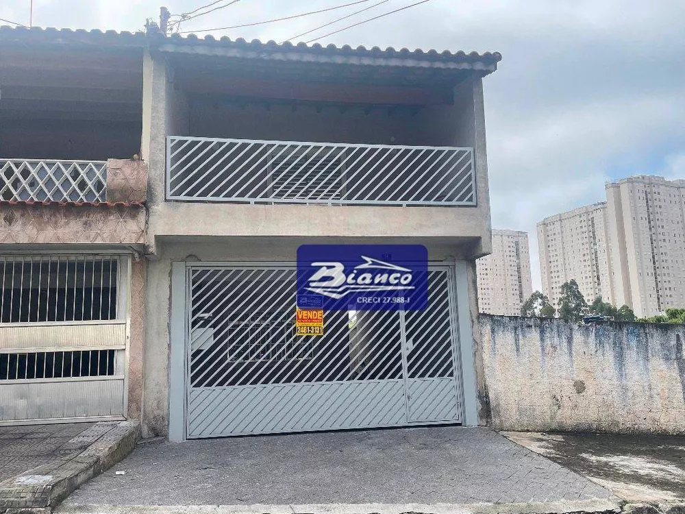 Sobrado à venda com 3 quartos, 323m² - Foto 2