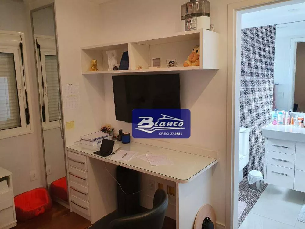 Apartamento à venda com 3 quartos, 182m² - Foto 3