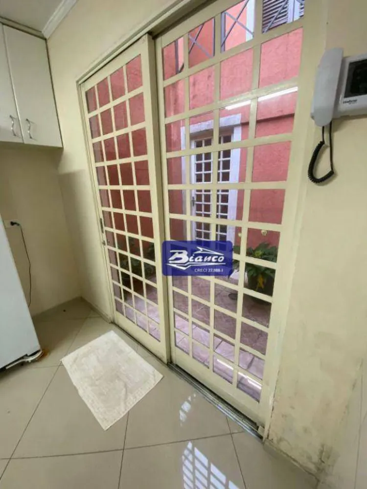 Sobrado, 3 quartos, 262 m² - Foto 2