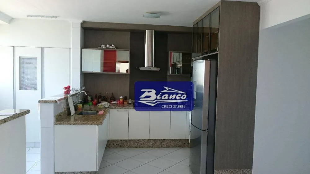 Apartamento, 3 quartos, 150 m² - Foto 1