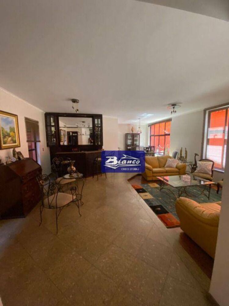 Sobrado, 4 quartos, 370 m² - Foto 1