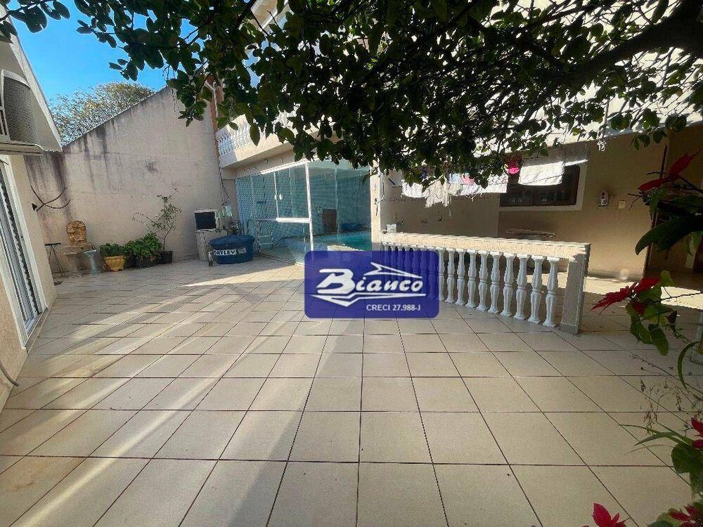 Casa, 3 quartos, 310 m² - Foto 20