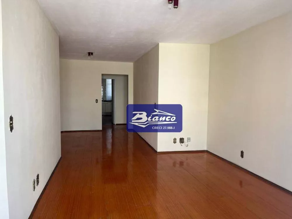 Apartamento à venda com 3 quartos, 136m² - Foto 3