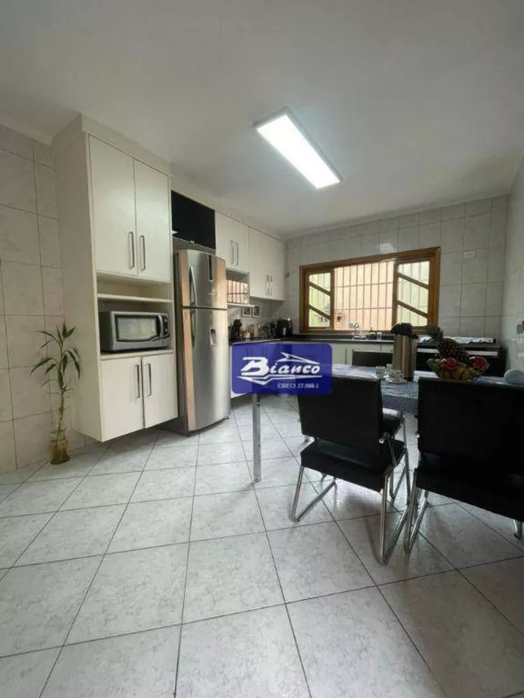 Sobrado à venda com 3 quartos, 140m² - Foto 6