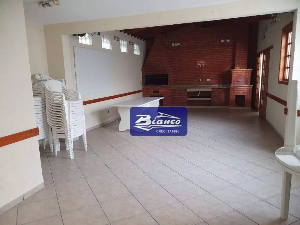 Apartamento à venda com 3 quartos, 63m² - Foto 3