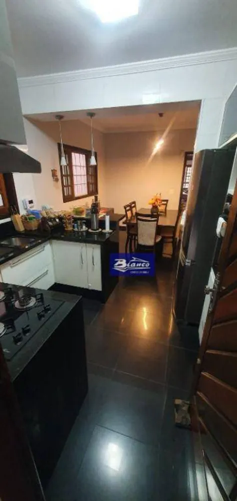 Sobrado, 2 quartos, 252 m² - Foto 6
