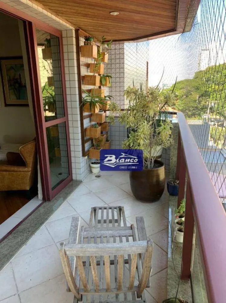 Apartamento, 3 quartos, 200 m² - Foto 2