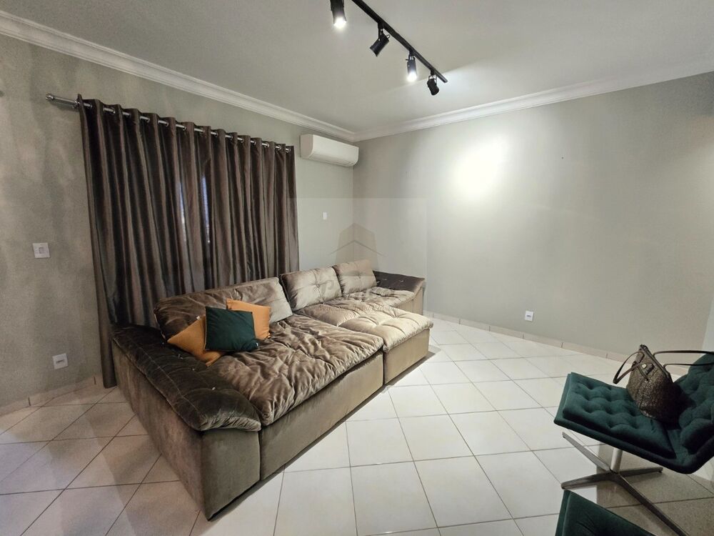 Apartamento para alugar com 3 quartos, 234m² - Foto 2