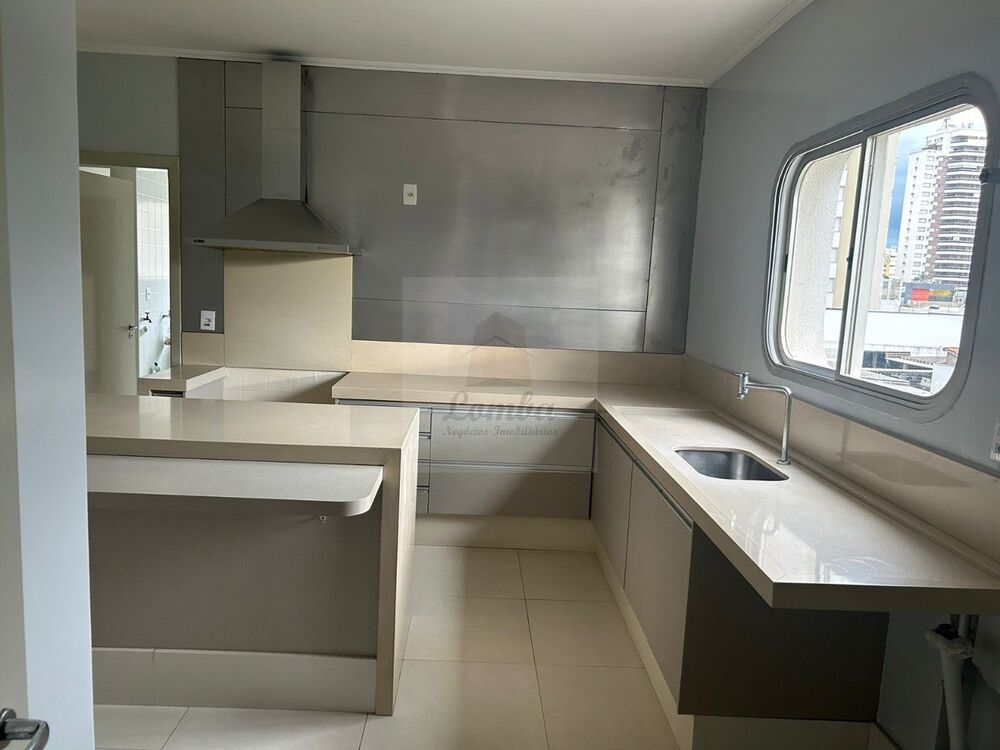 Apartamento, 4 quartos, 235 m² - Foto 4