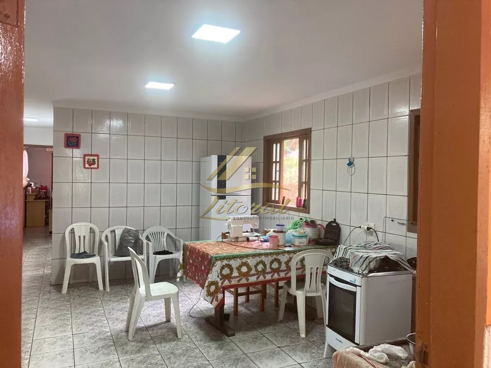 Casa, 4 quartos, 220 m² - Foto 2