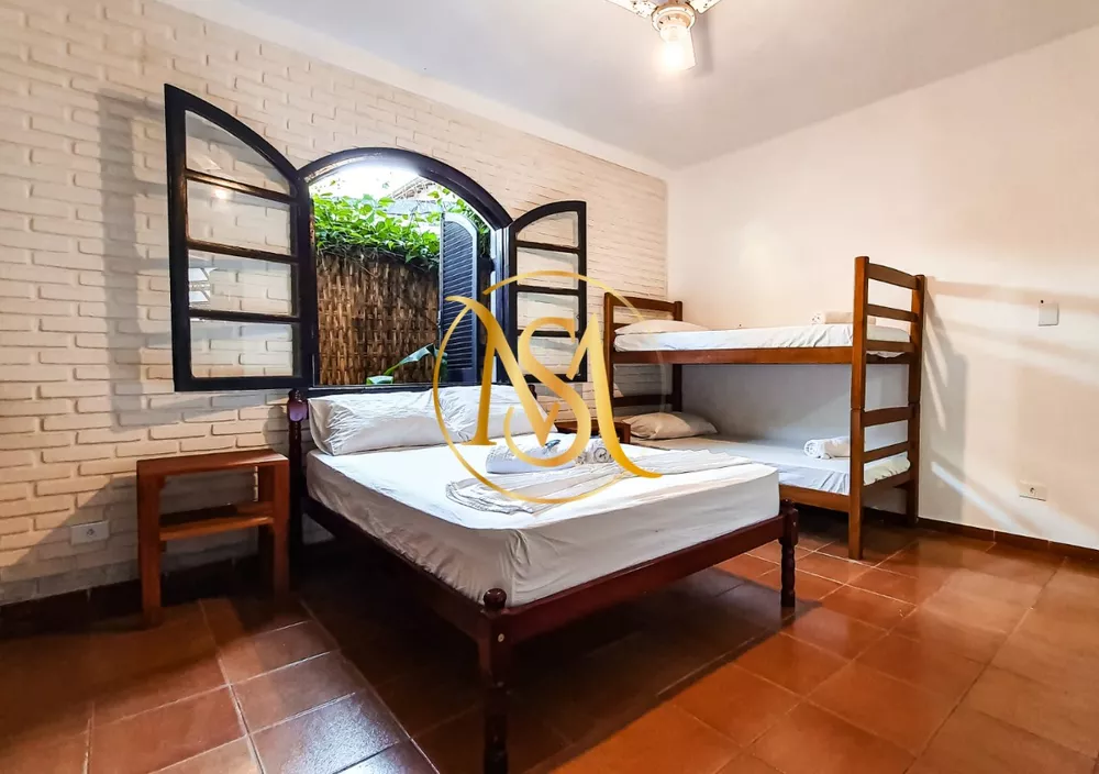 Casa, 6 quartos, 250 m² - Foto 4
