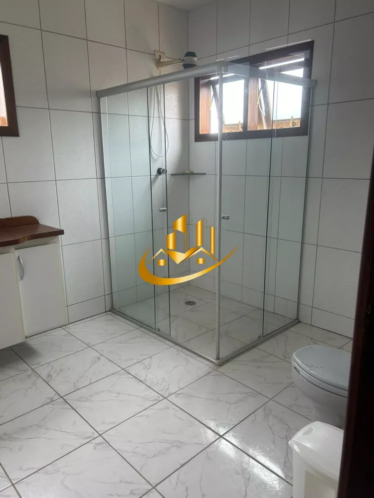 Casa, 3 quartos, 225 m² - Foto 2