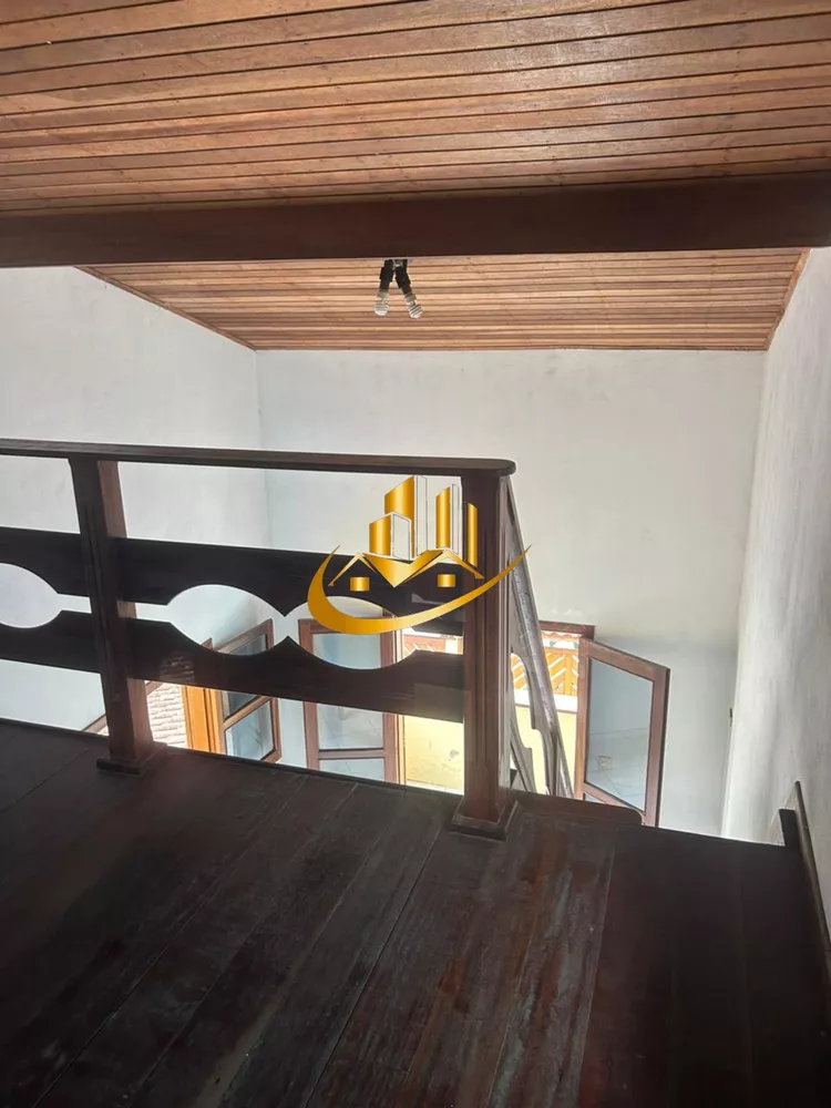 Casa, 3 quartos, 225 m² - Foto 1