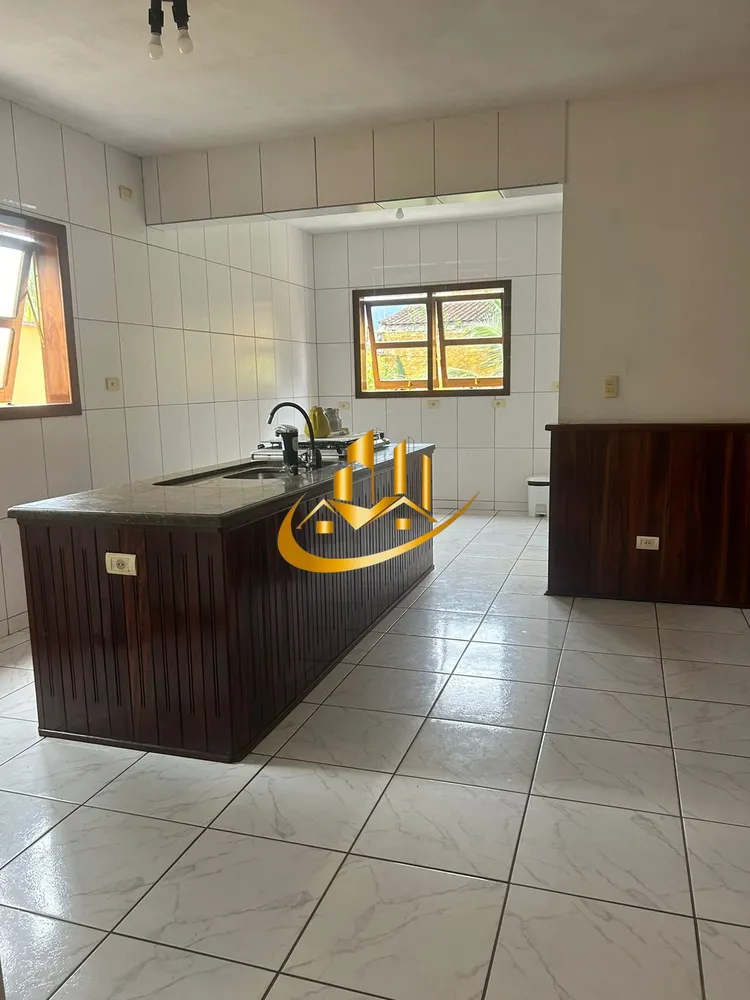 Casa, 3 quartos, 225 m² - Foto 1