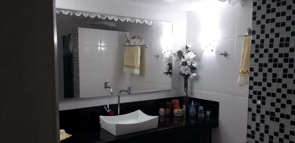 Casa, 3 quartos, 250 m² - Foto 1