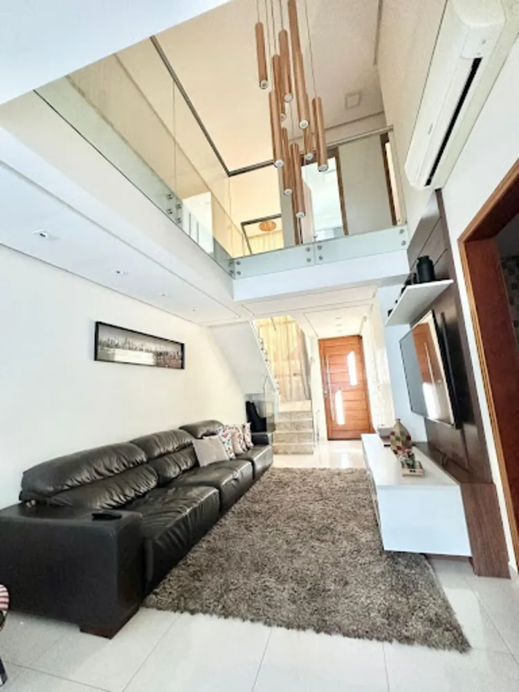 Sobrado, 3 quartos, 164 m² - Foto 1
