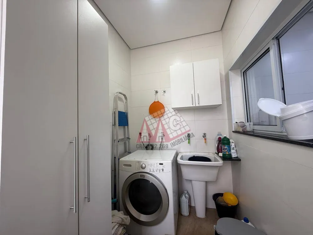 Sobrado, 3 quartos, 193 m² - Foto 1