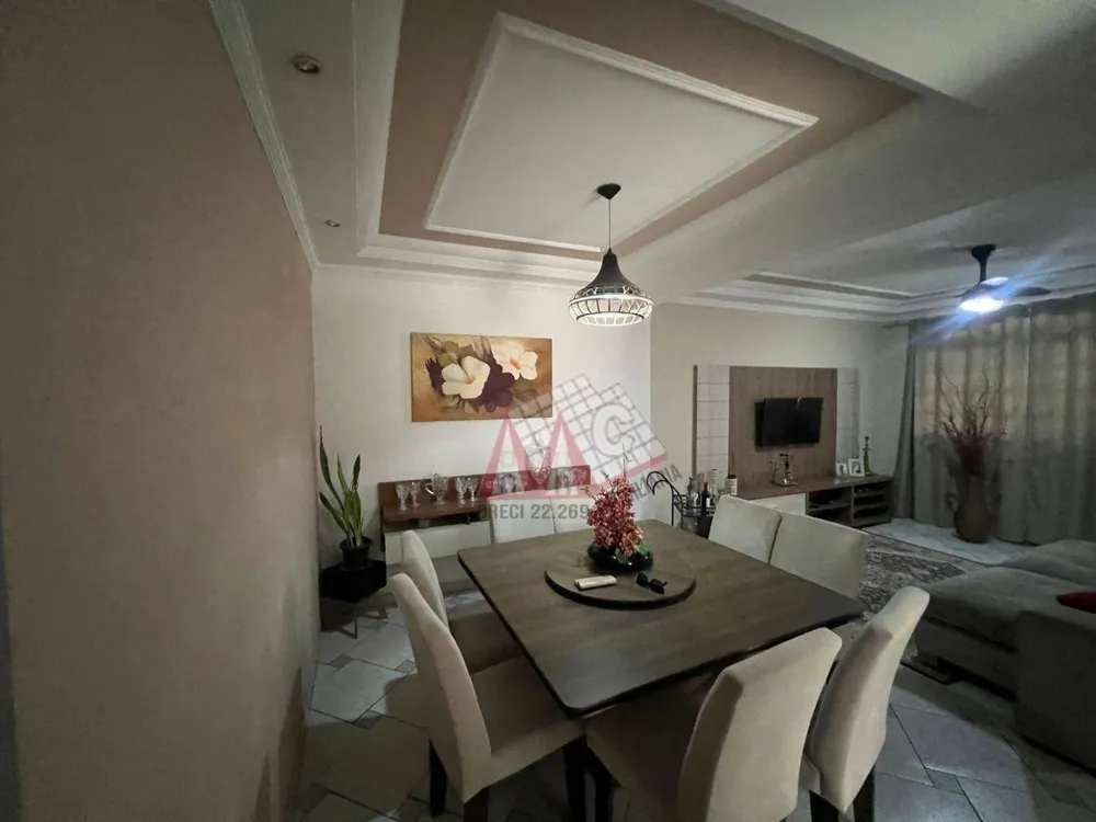 Casa, 2 quartos, 224 m² - Foto 1