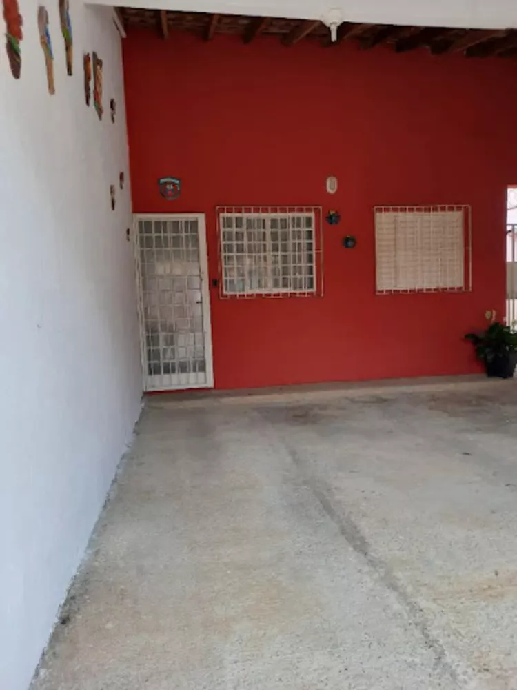 Casa à venda com 2 quartos, 95m² - Foto 3