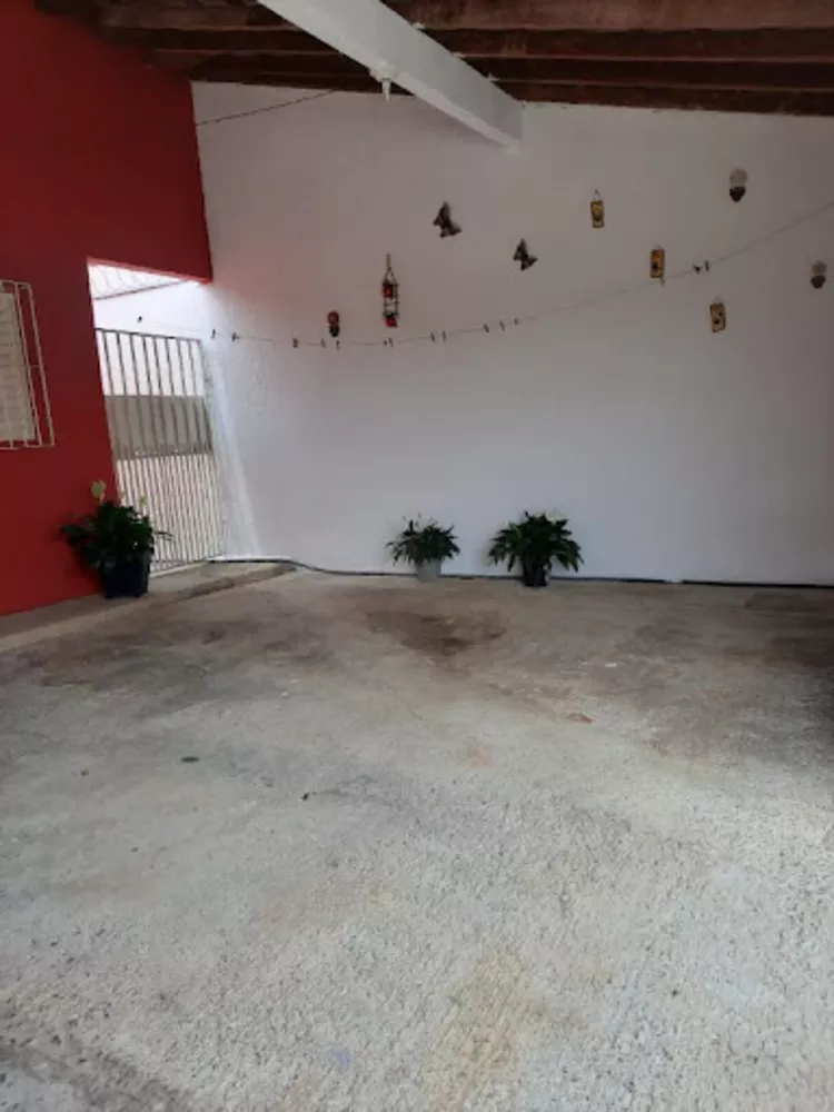 Casa à venda com 2 quartos, 95m² - Foto 4