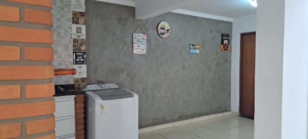 Casa à venda com 3 quartos, 193m² - Foto 2