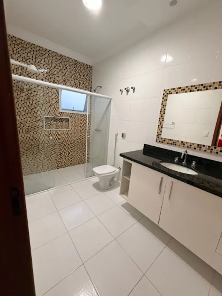 Sobrado, 4 quartos, 228 m² - Foto 1