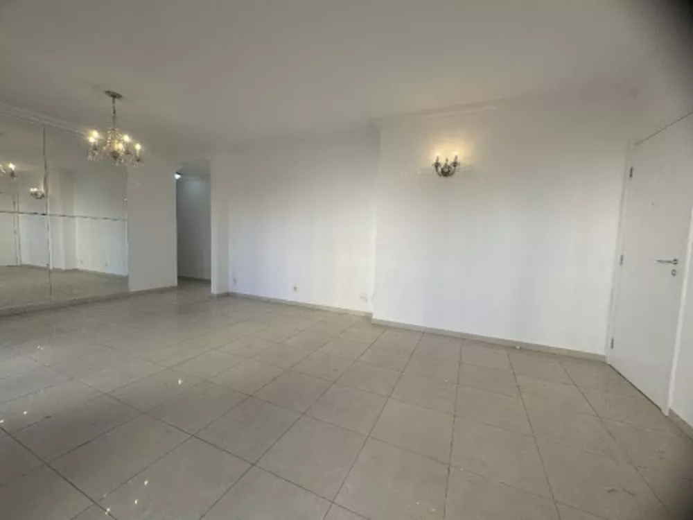 Apartamento para alugar com 3 quartos, 145m² - Foto 4