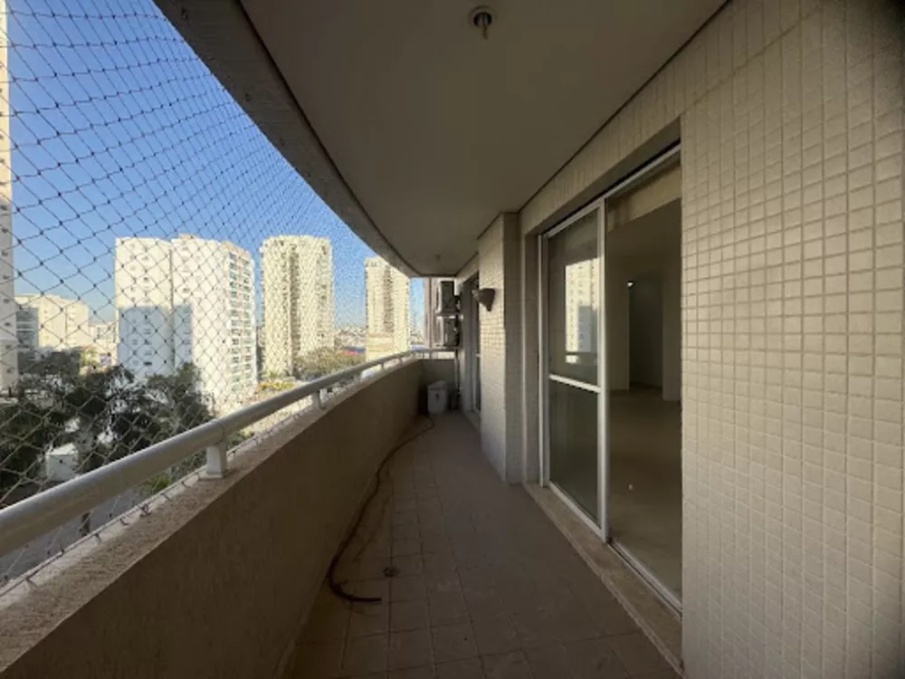 Apartamento para alugar com 3 quartos, 145m² - Foto 2