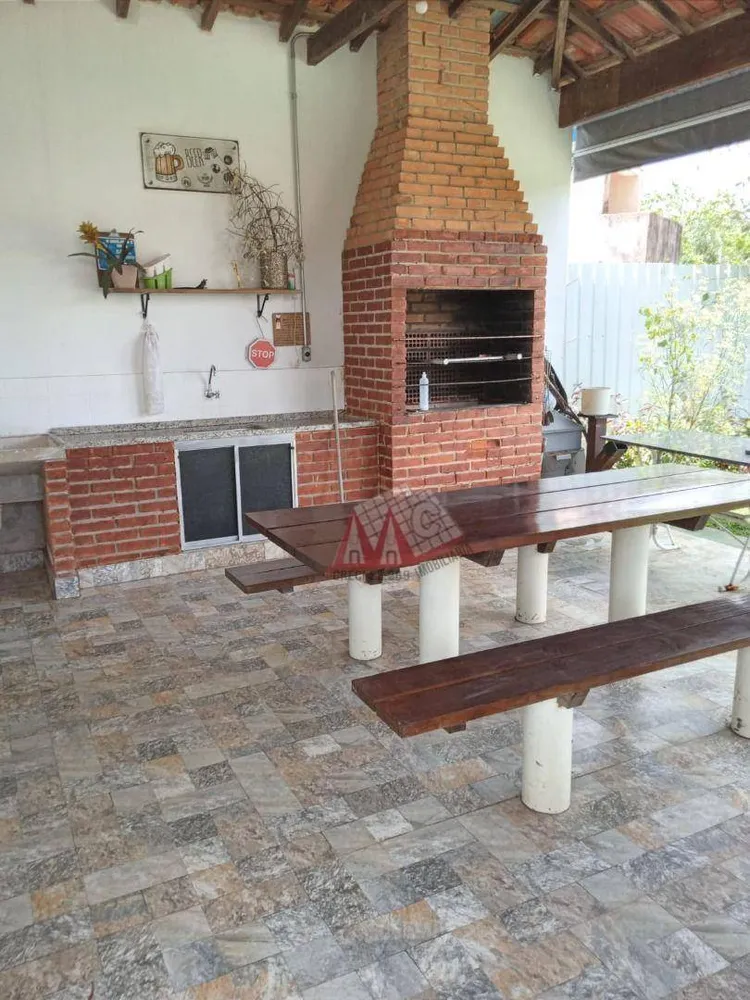 Chácara, 3 quartos, 1000 m² - Foto 1