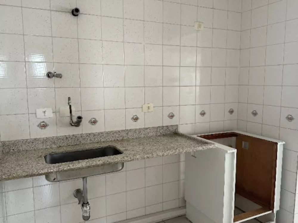 Apartamento à venda com 2 quartos, 70m² - Foto 4